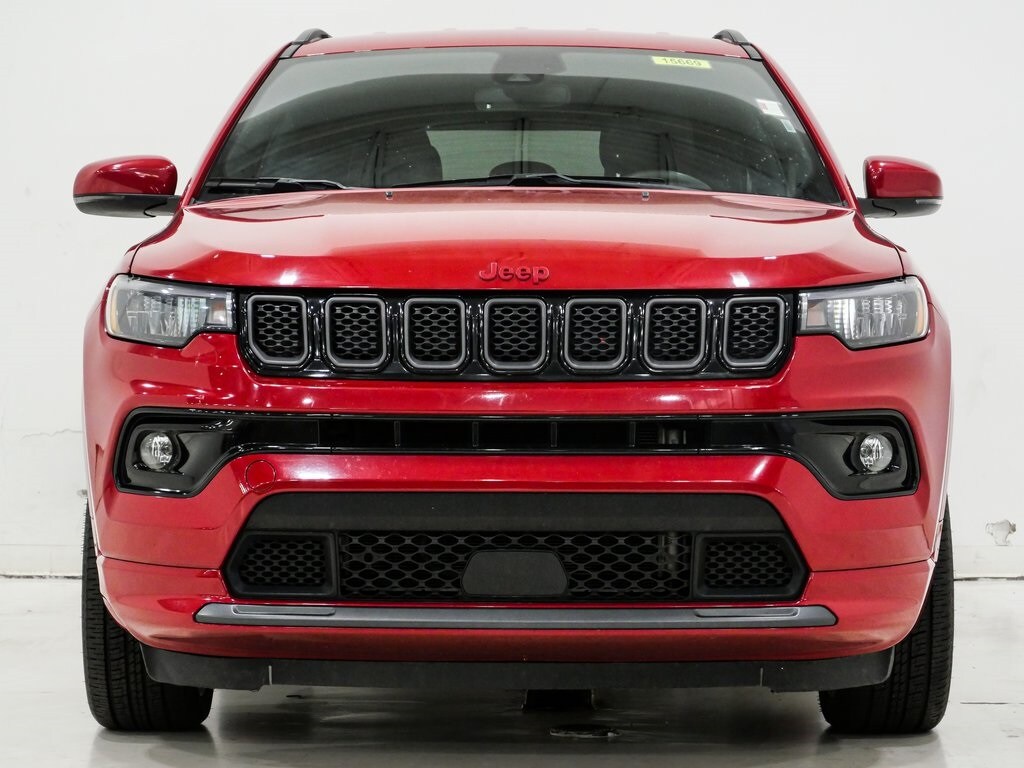 2023 Jeep Compass Limited photo 2