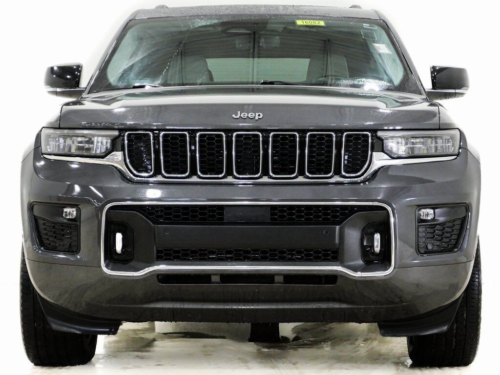 Used 2022 Jeep Grand Cherokee Overland SUV