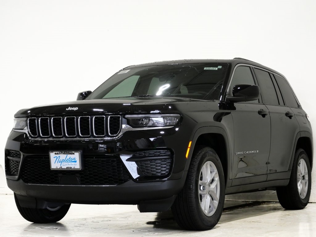 New 2025 Jeep Grand Cherokee LAREDO X 4X4 Sport Utility