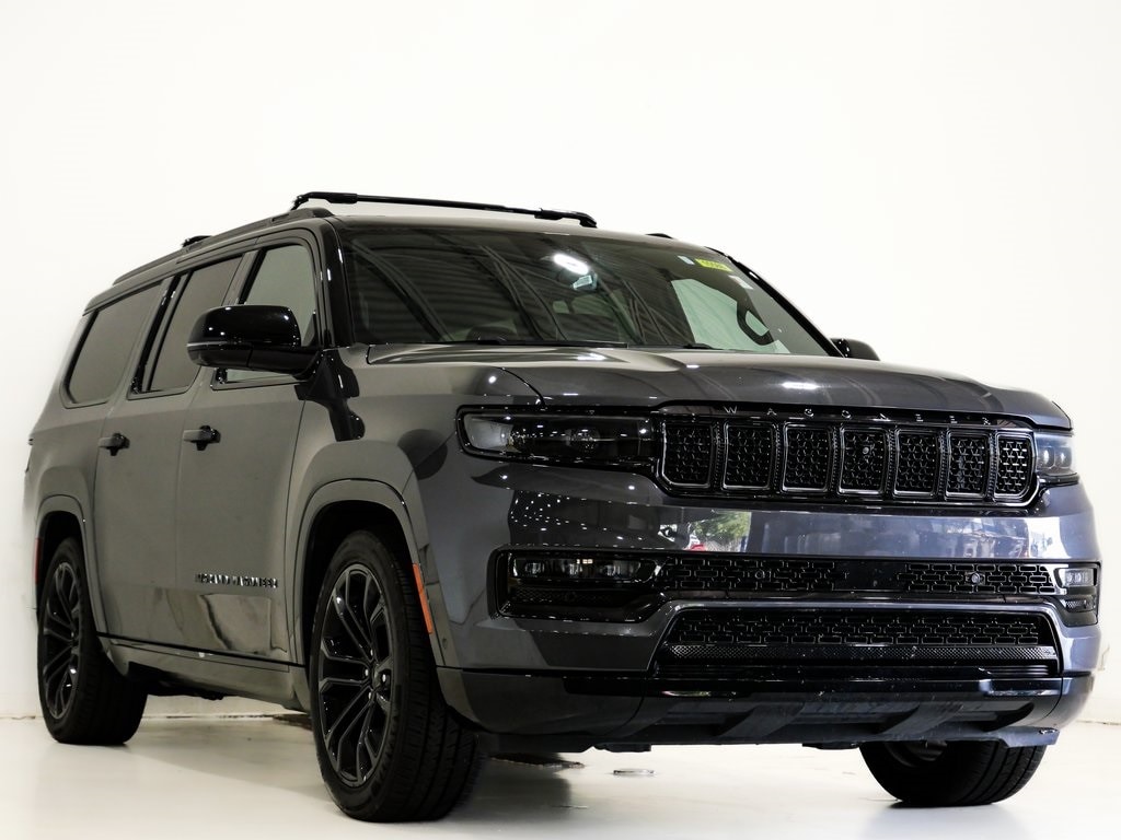 2024 Jeep Grand Wagoneer L Series II's photo