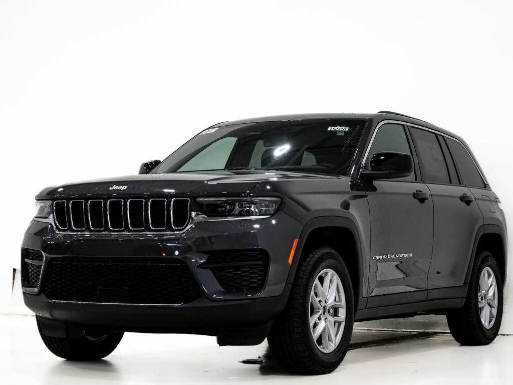 New 2025 Jeep Grand Cherokee LAREDO X 4X4 Sport Utility