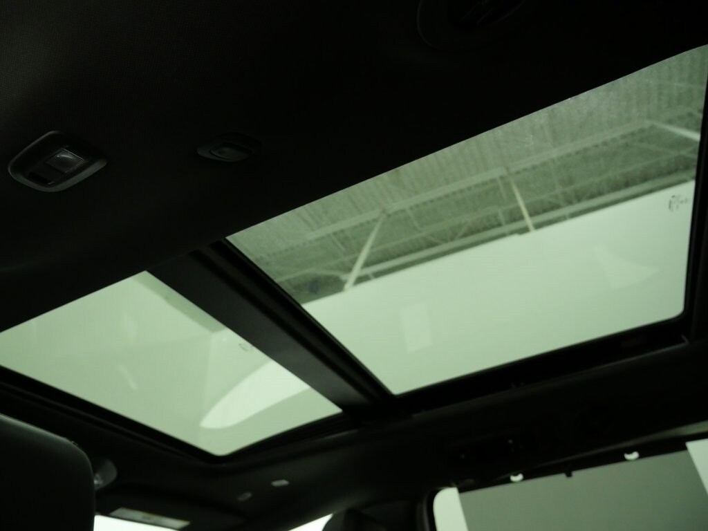 New 2026 Chrysler Pacifica SELECT AWD Passenger Van