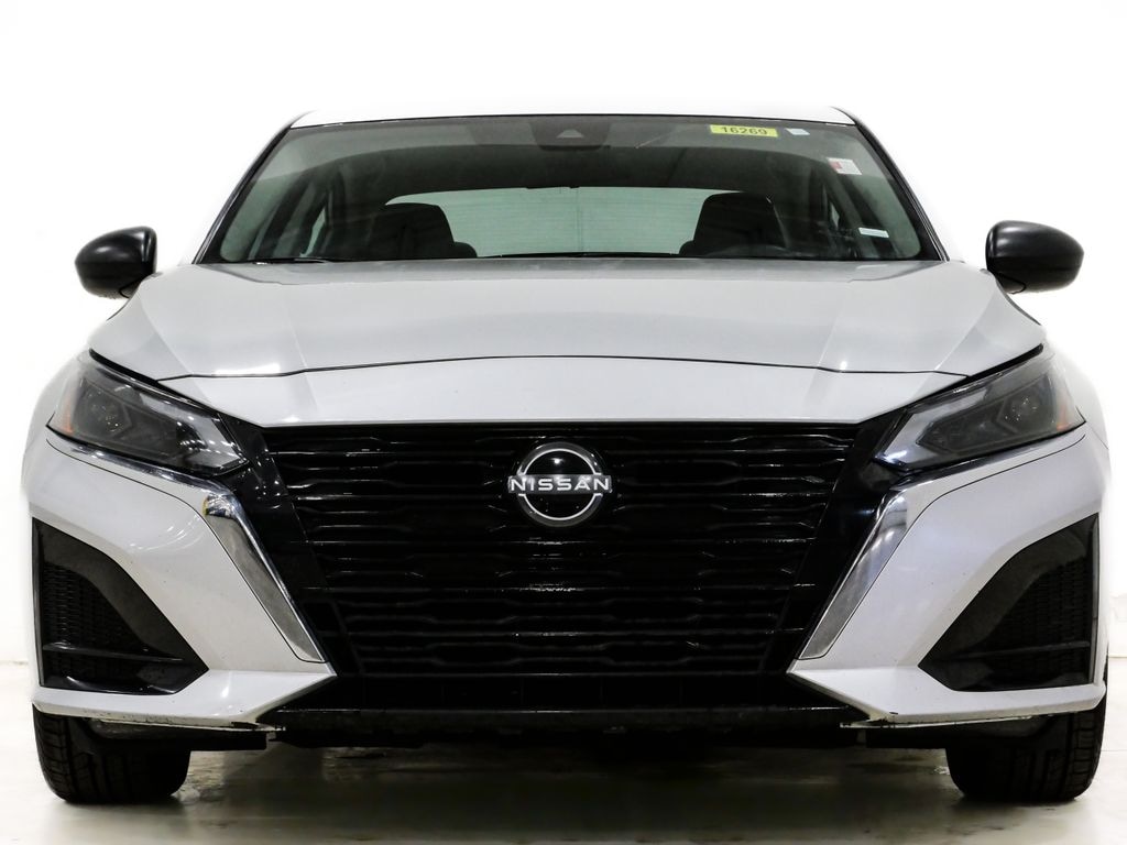 Used 2024 Nissan Altima 2.5 SV Sedan