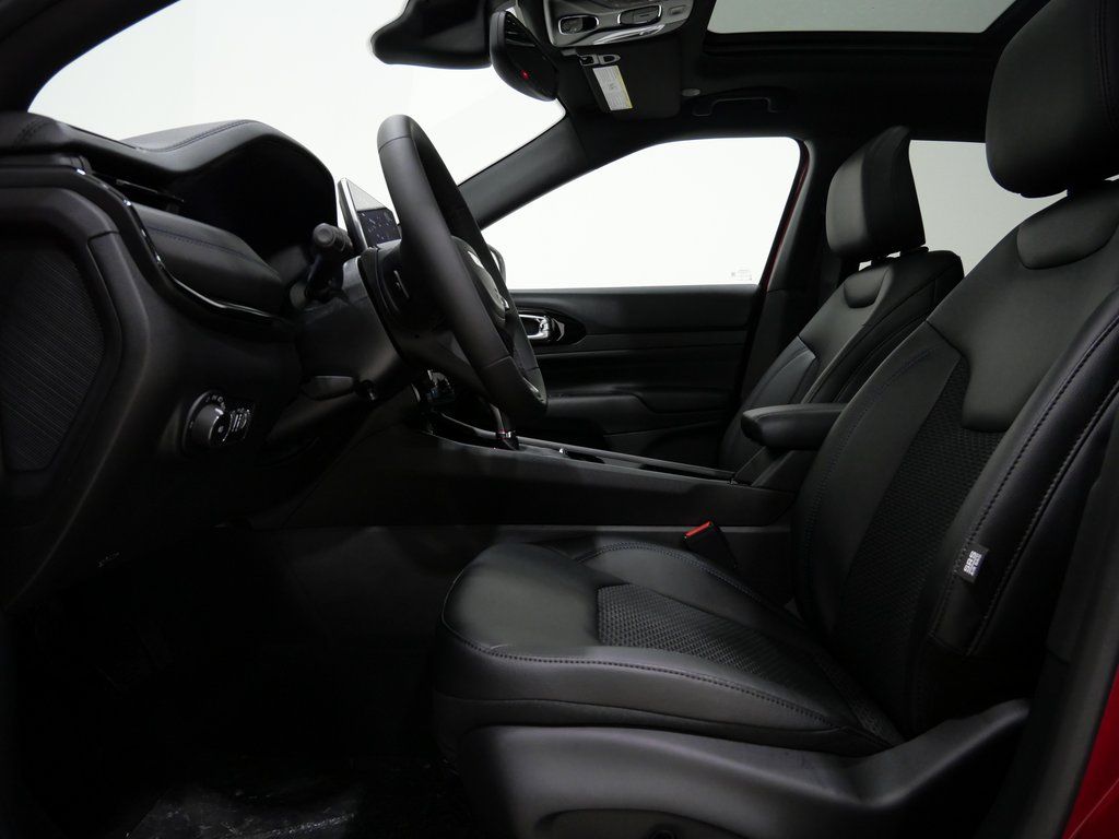 2026 Jeep Compass Altitude - Photo 13