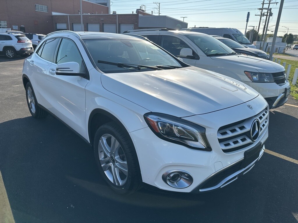 2020 Mercedes Benz GLA 250 4MATIC photo 2