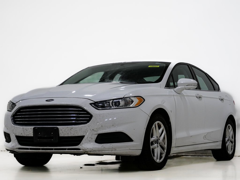 Used 2014 Ford Fusion SE Sedan