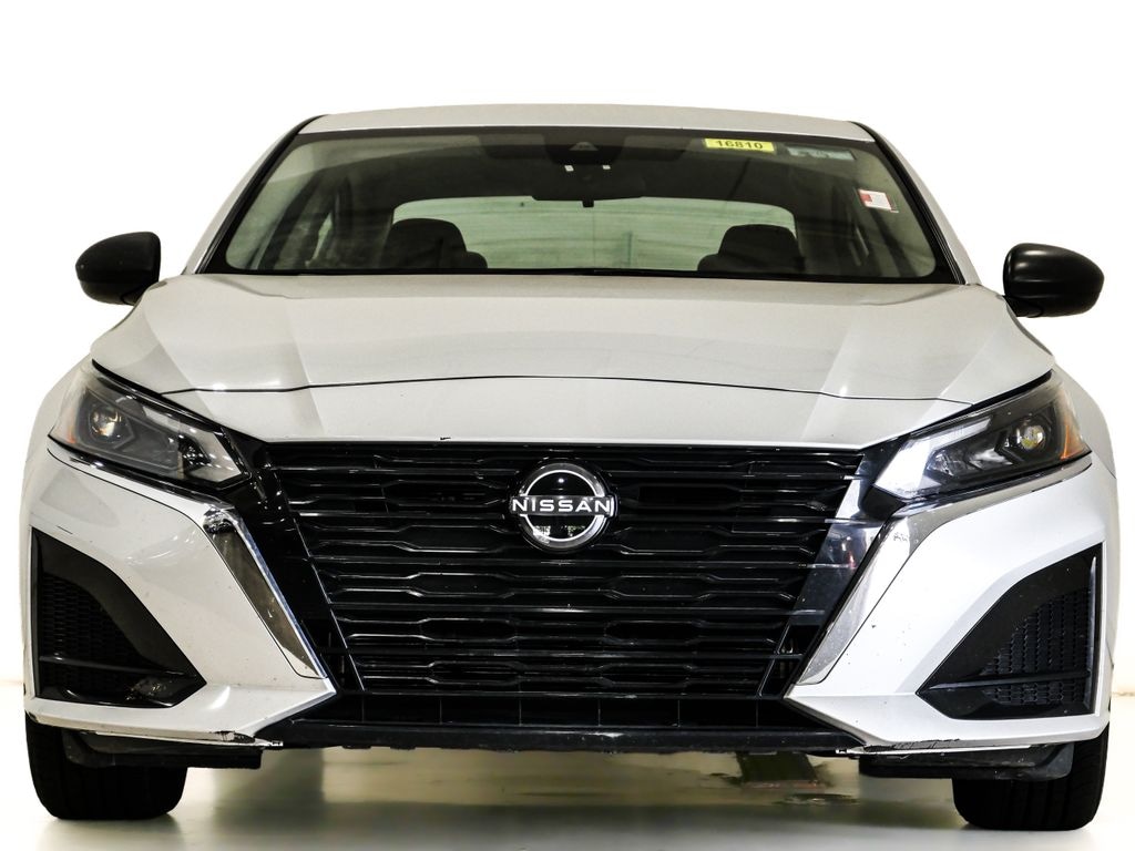Used 2024 Nissan Altima 2.5 SV Sedan