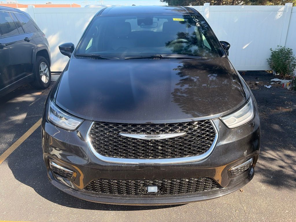 2025 Chrysler Pacifica