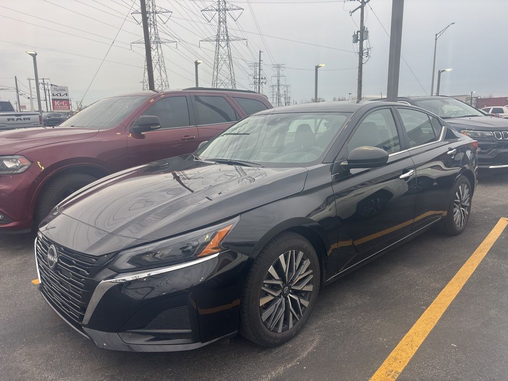 2025 Nissan Altima SV