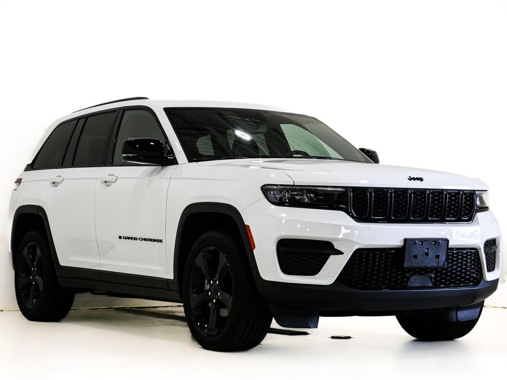2023 Jeep Grand Cherokee Altitude X 4x4's photo