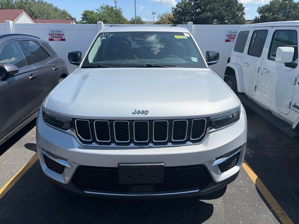 Used 2022 Jeep Grand Cherokee Limited SUV