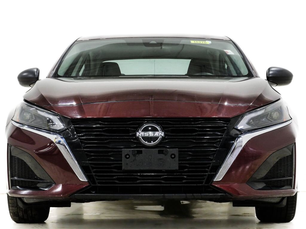 Used 2024 Nissan Altima 2.5 SV Sedan