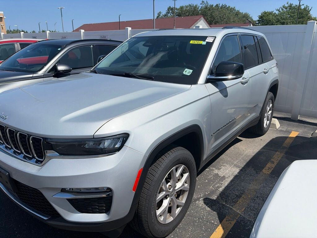 Used 2022 Jeep Grand Cherokee Limited SUV