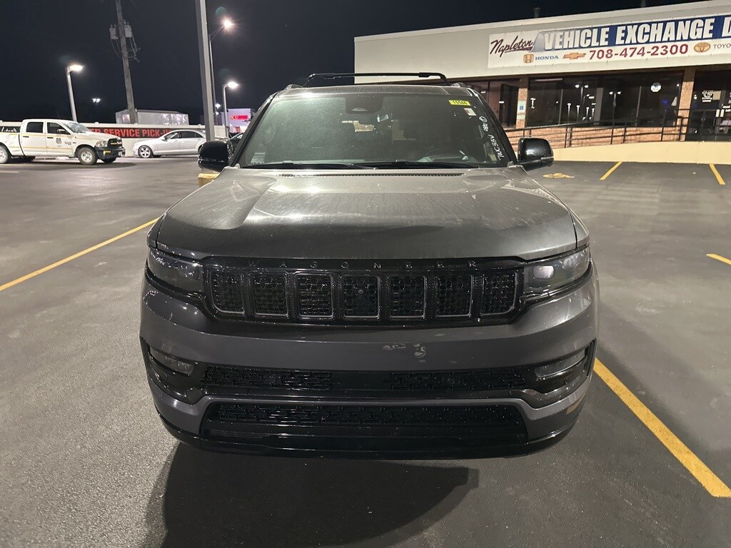 2024 Jeep Grand Wagoneer L II photo 2