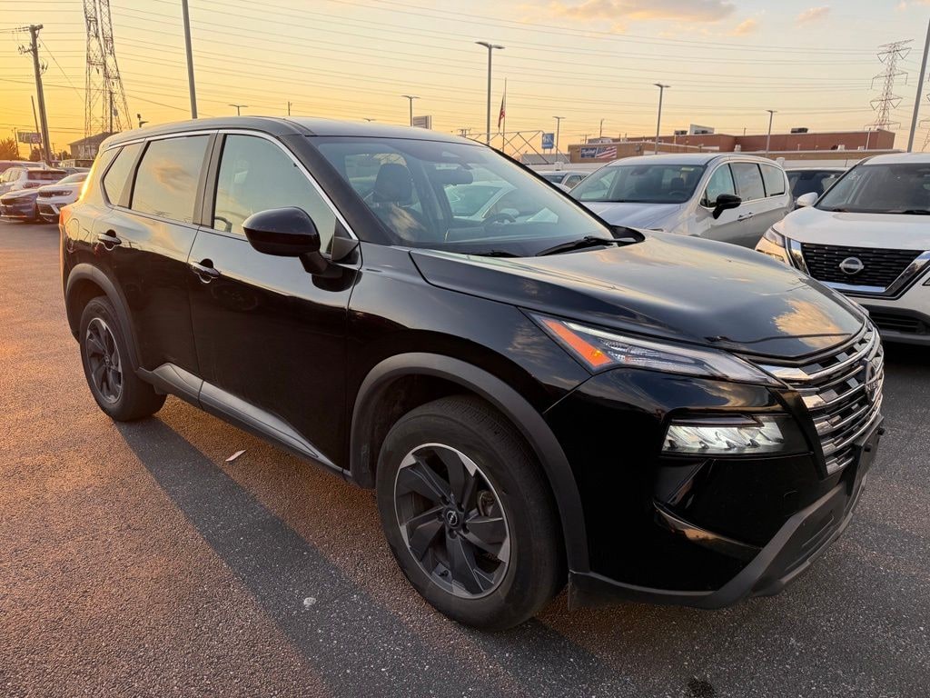 Used 2024 Nissan Rogue SV SUV