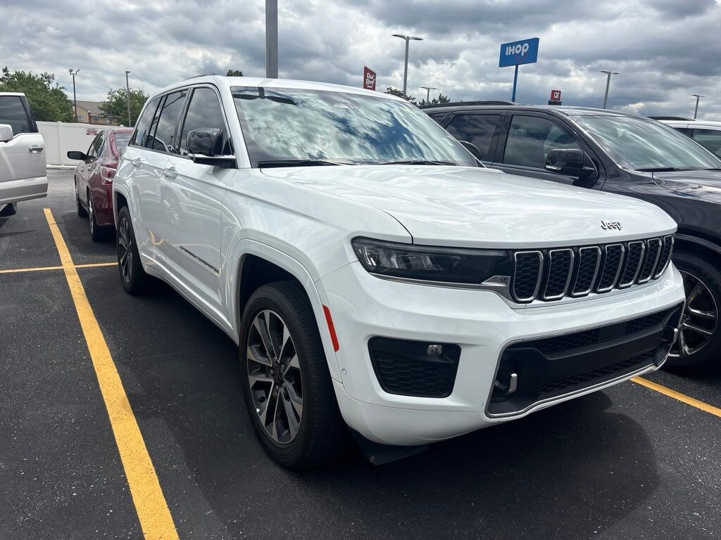 Used 2023 Jeep Grand Cherokee Overland SUV