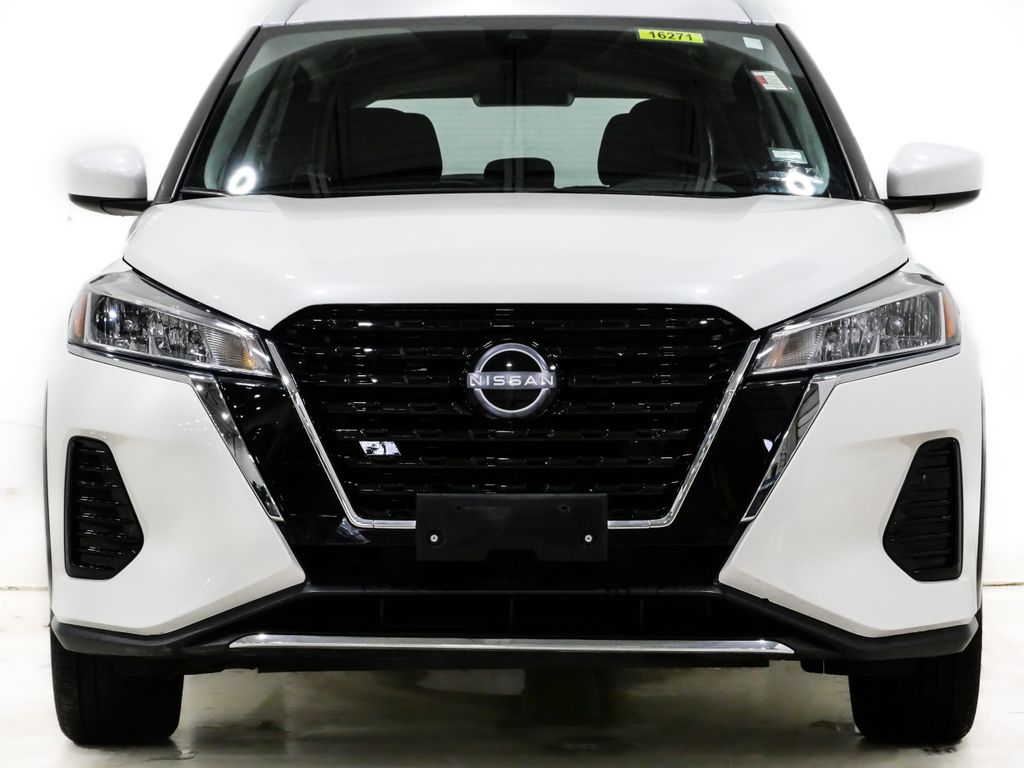 Used 2023 Nissan Kicks SV with VIN 3N1CP5CV0PL570139 for sale in Lansing, IL