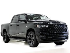 2026 Ram 1500 EXPRESS CREW CAB 4X4 5'7 BOX Pickup