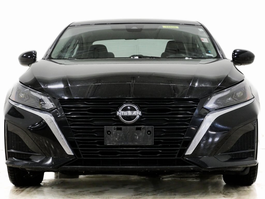 Used 2023 Nissan Altima 2.5 SV Sedan