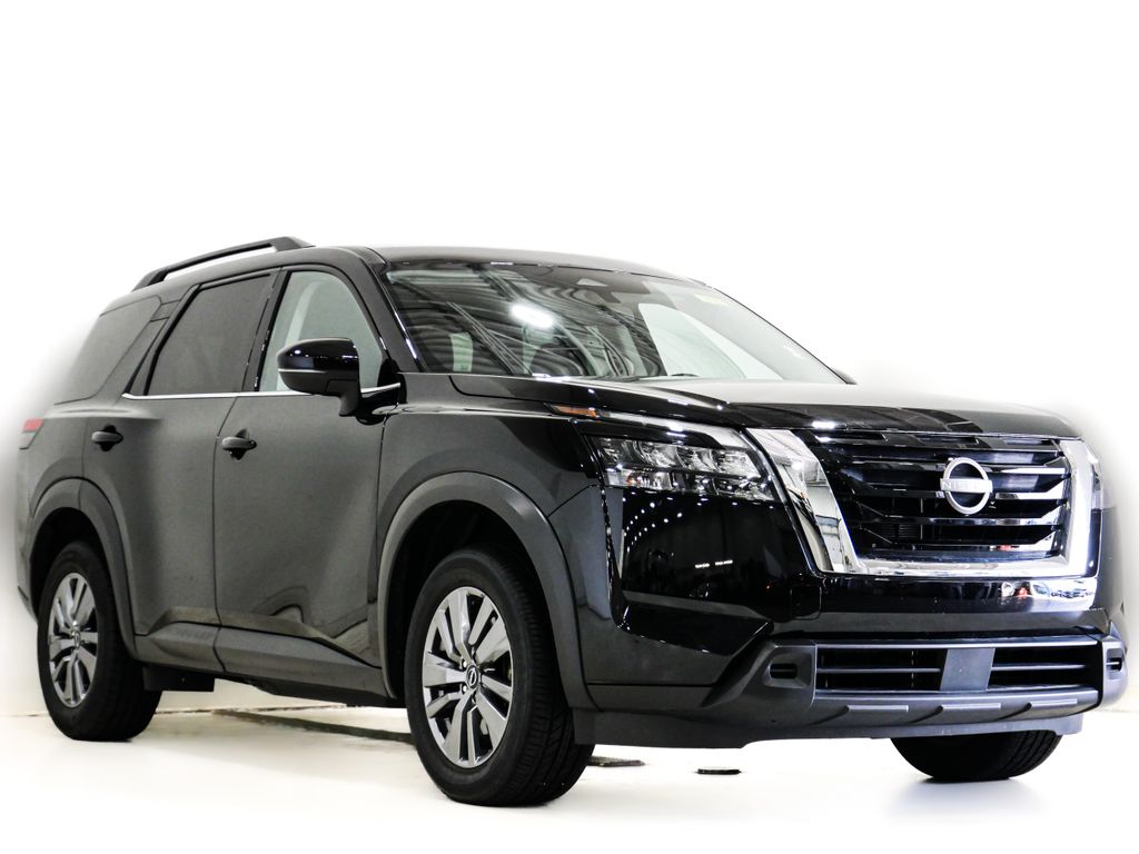 2025 Nissan Pathfinder SV 2WD's photo