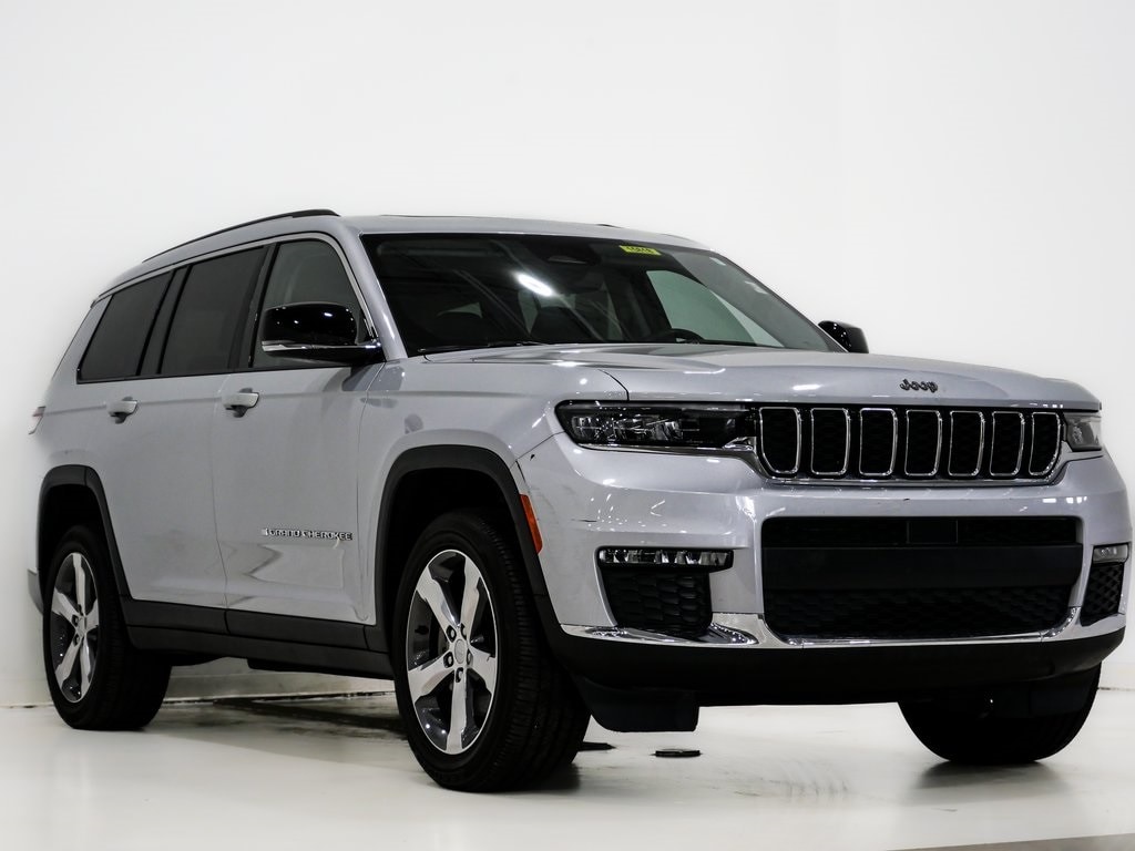 2022 Jeep Grand Cherokee L Limited's photo