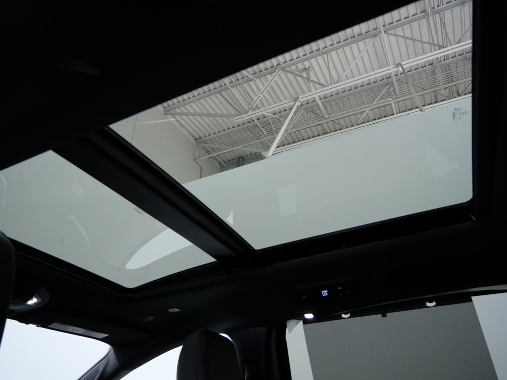 New 2026 Chrysler Pacifica SELECT Passenger Van