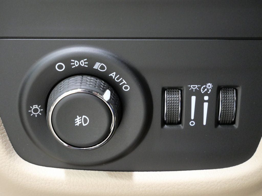 2025 Jeep Grand Cherokee Limited - Photo 15