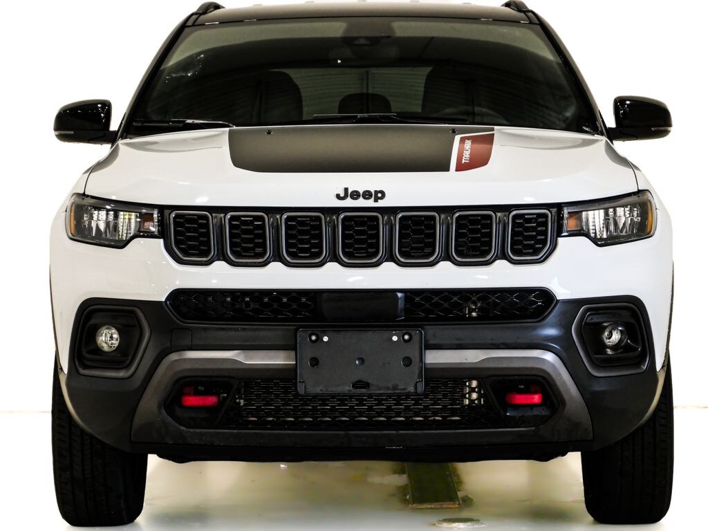 Used 2025 Jeep Compass Trailhawk SUV