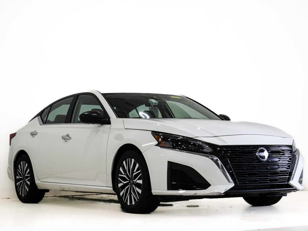 2025 Nissan Altima