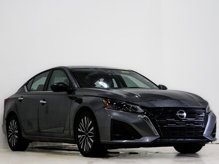 2024 Nissan Altima 2.5 SV Sedan