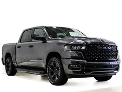 2026 Ram 1500 EXPRESS CREW CAB 4X4 5'7 BOX Pickup