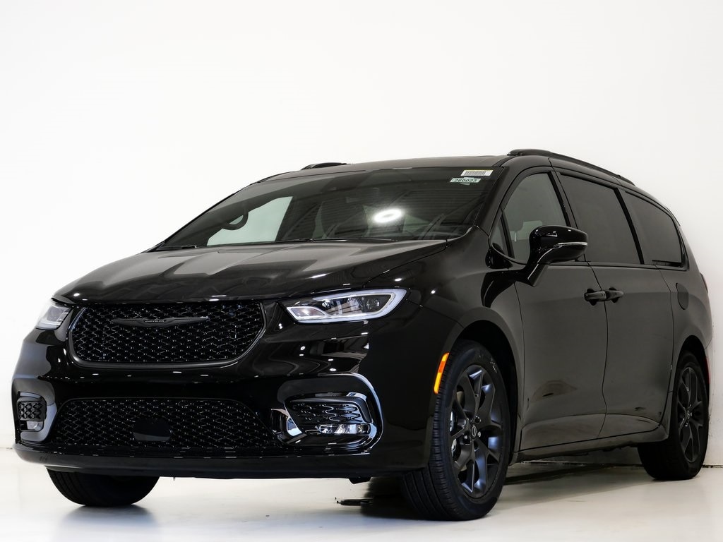 New 2026 Chrysler Pacifica SELECT Passenger Van