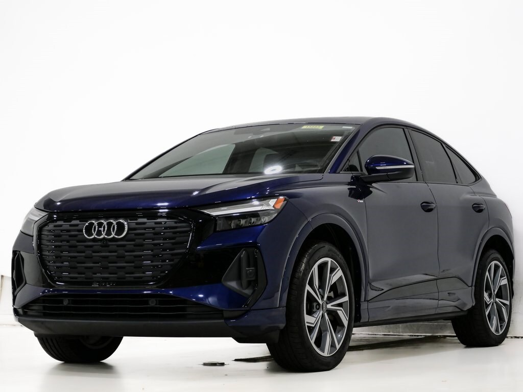 2023 Audi Q4 50 E-tron Premium Plus photo 3