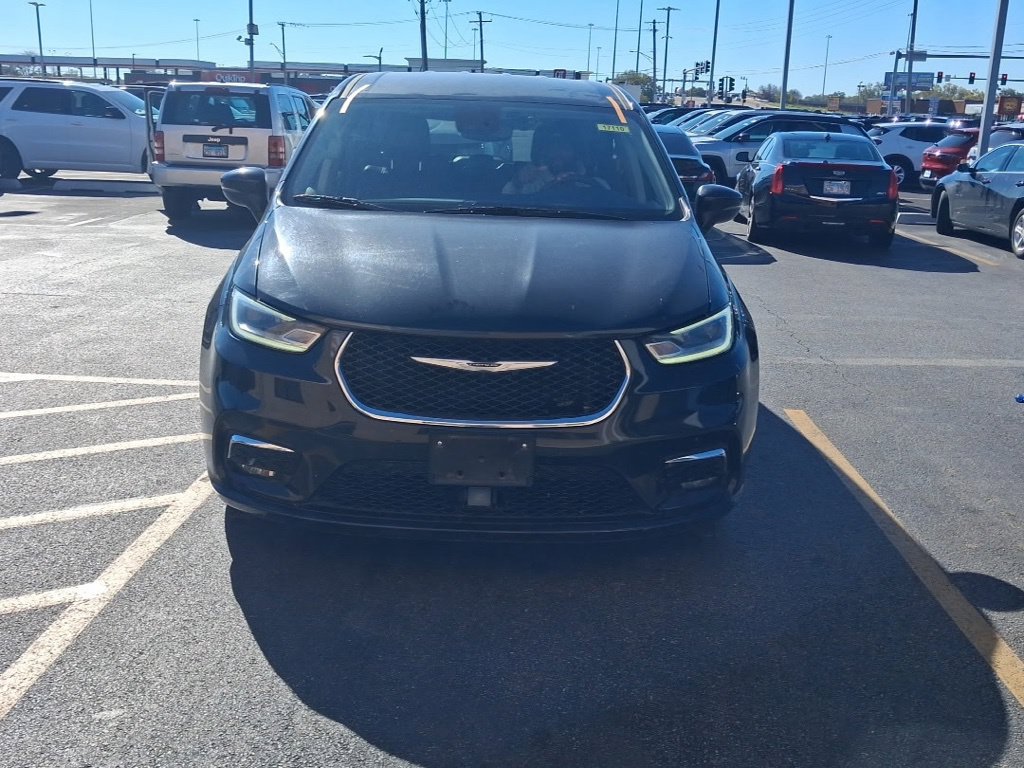 2023 Chrysler Pacifica Hybrid Touring L