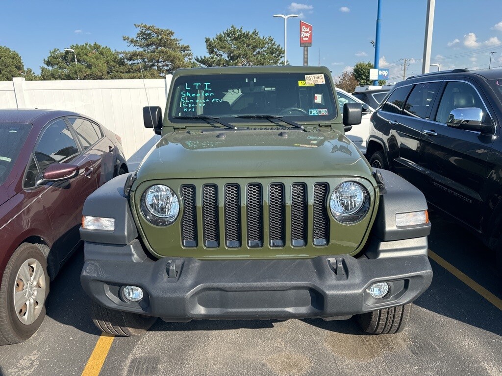 2021 Jeep Wrangler Unlimited Sport Altitude photo 2