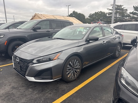 2024 Nissan Altima 2.5 SV Sedan