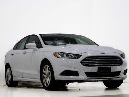 2014 Ford Fusion SE Sedan