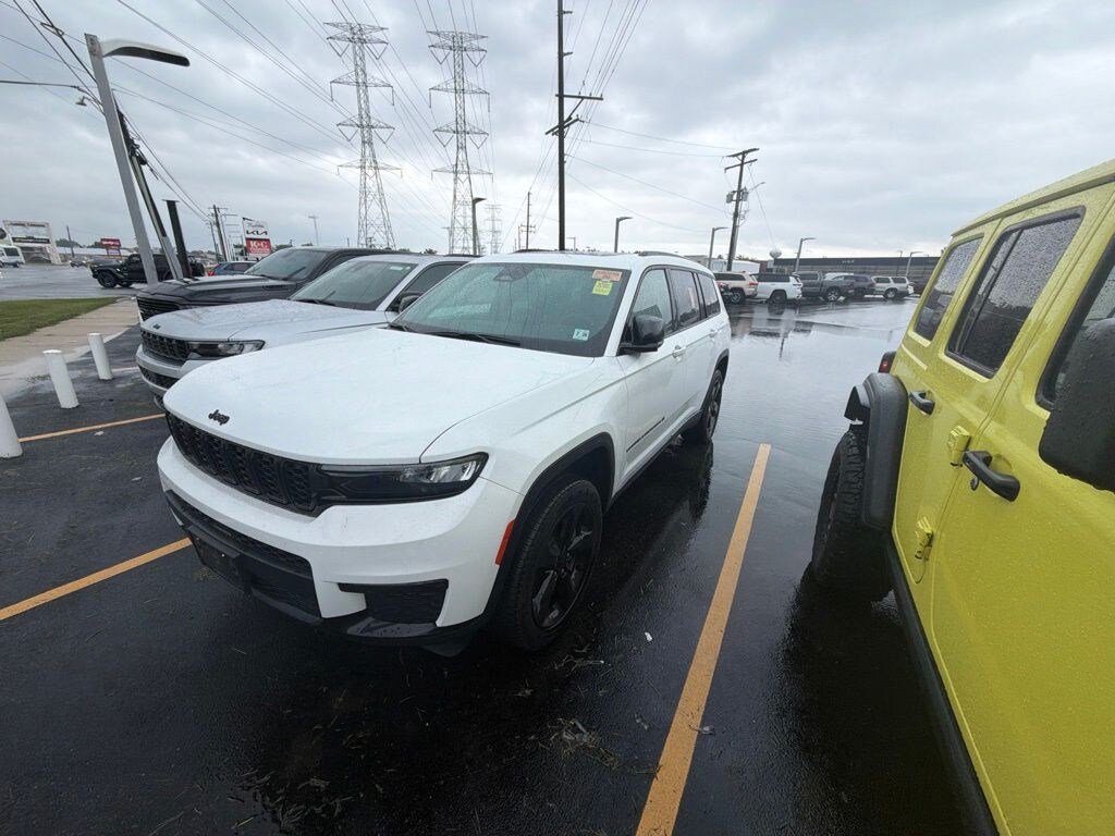 Used 2023 Jeep Grand Cherokee L Limited SUV