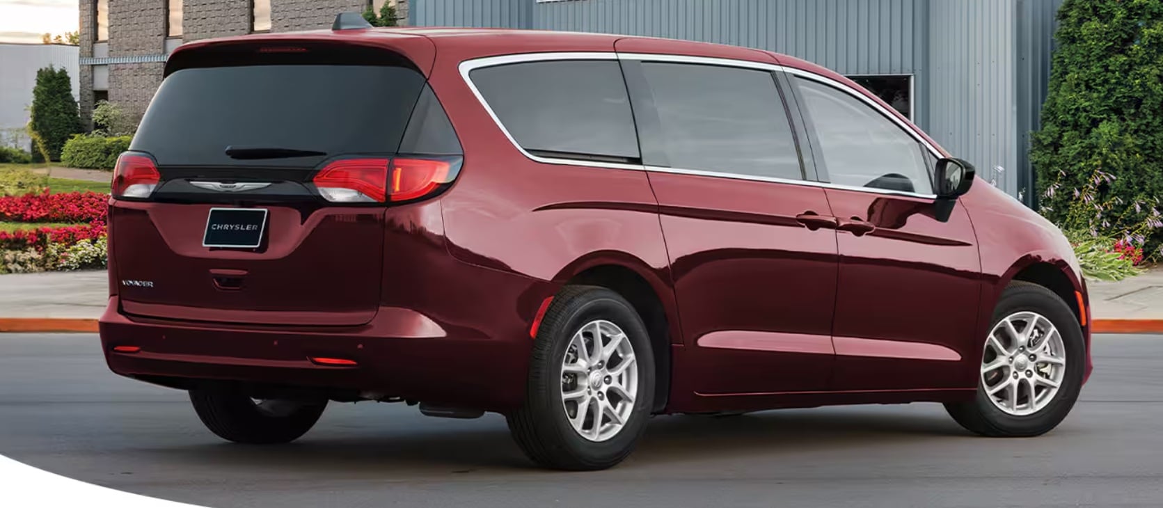 New Chrysler Voyager near Chicago Exterior Chrysler Voyager Exterior