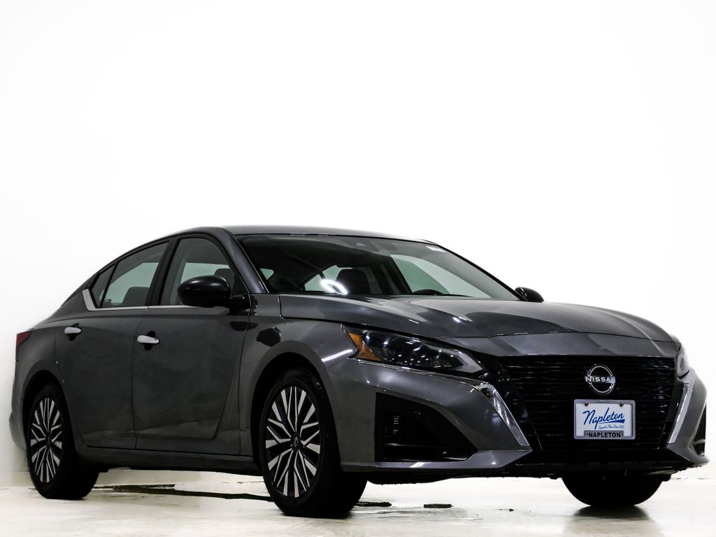 2024 Nissan Altima SV
