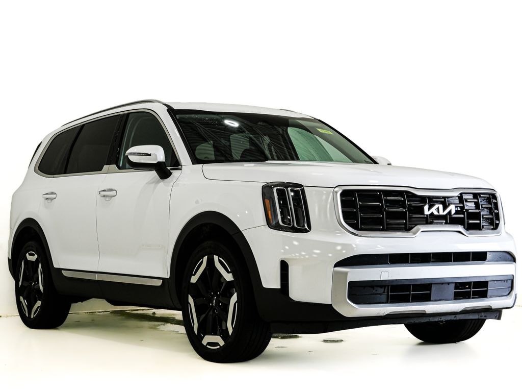 Used 2025 Kia Telluride S SUV