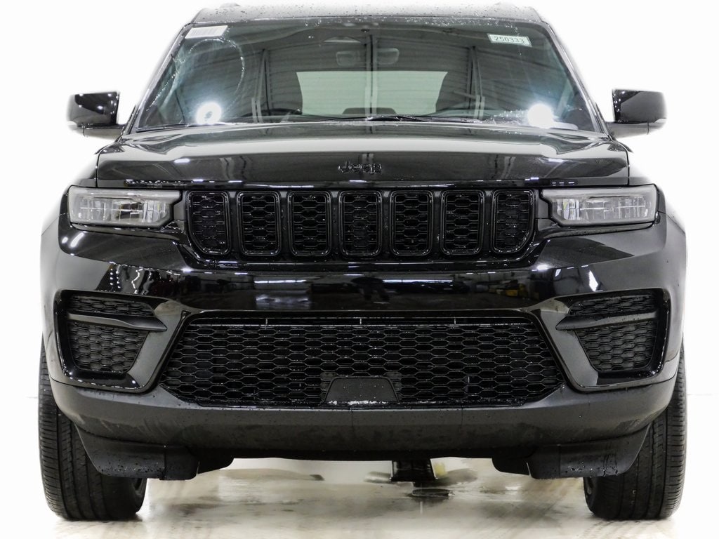 New 2025 Jeep Grand Cherokee ALTITUDE X 4X4 Sport Utility