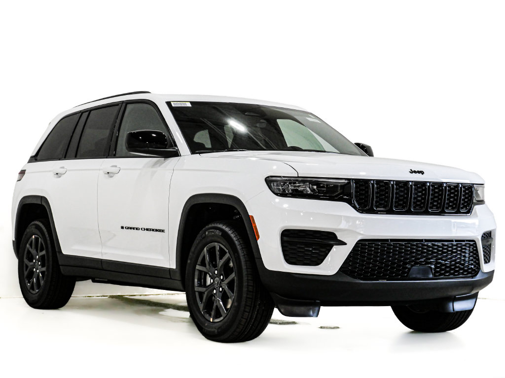 2027 Jeep Grand Cherokee LAREDO 4X4 Sport Utility