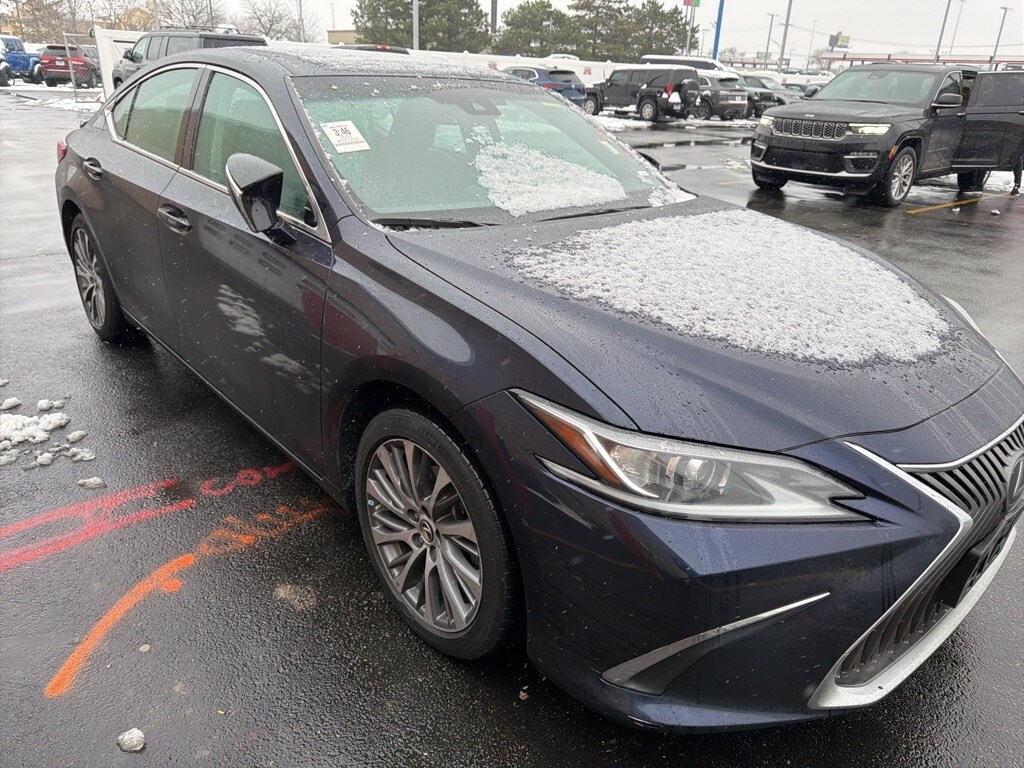 Used 2021 Lexus ES 350 Sedan