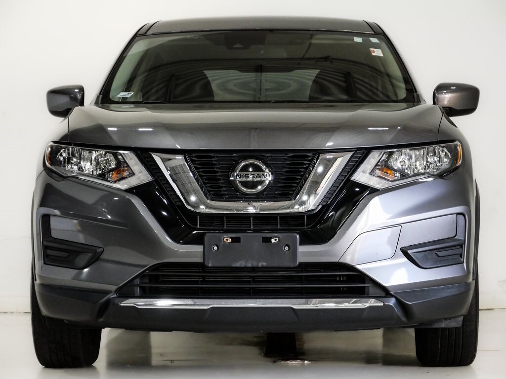 2020 Nissan Rogue S photo 2
