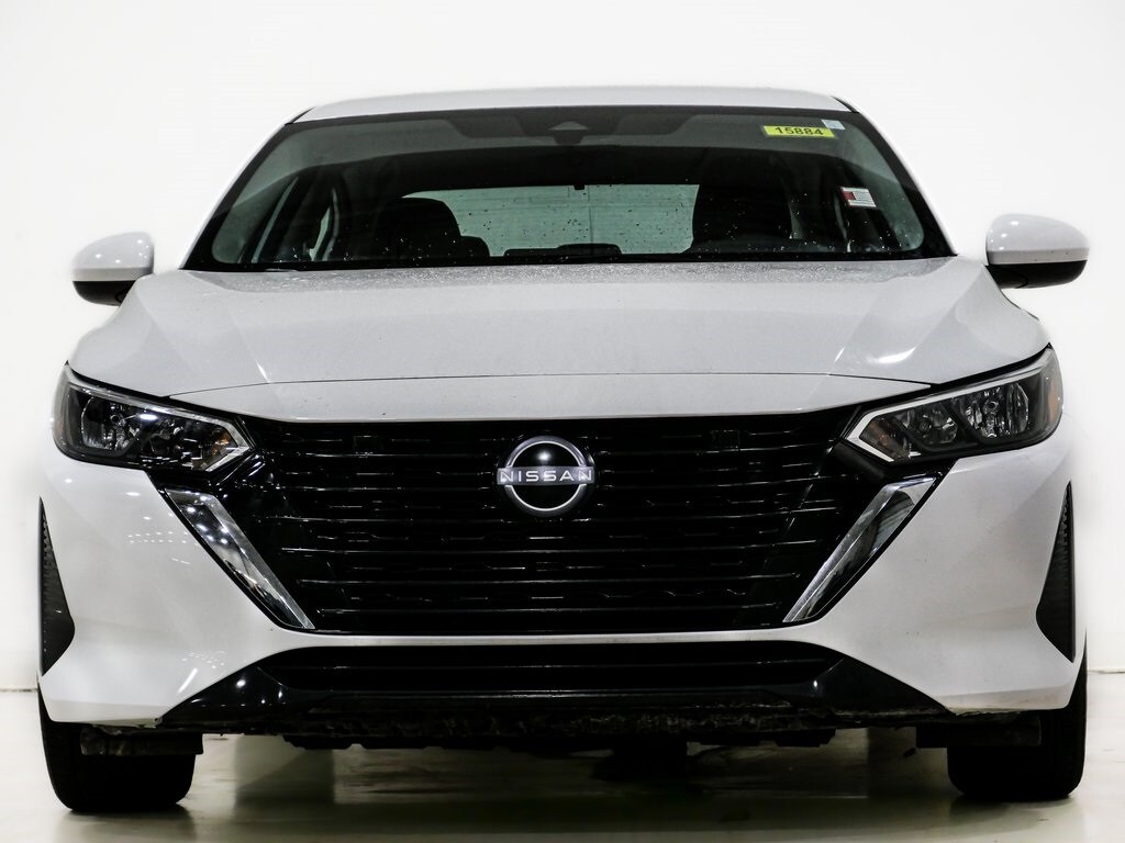 2024 Nissan Sentra SV photo 2