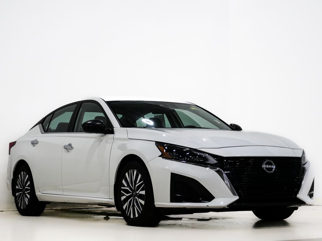 2024 Nissan Altima SV