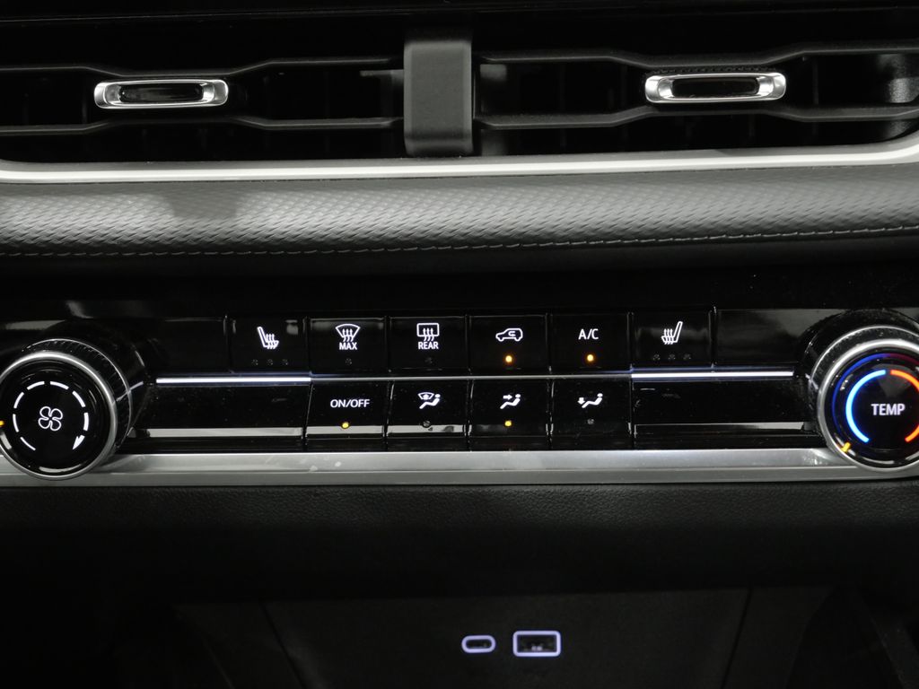 2025 Chevrolet Equinox LT - Photo 18