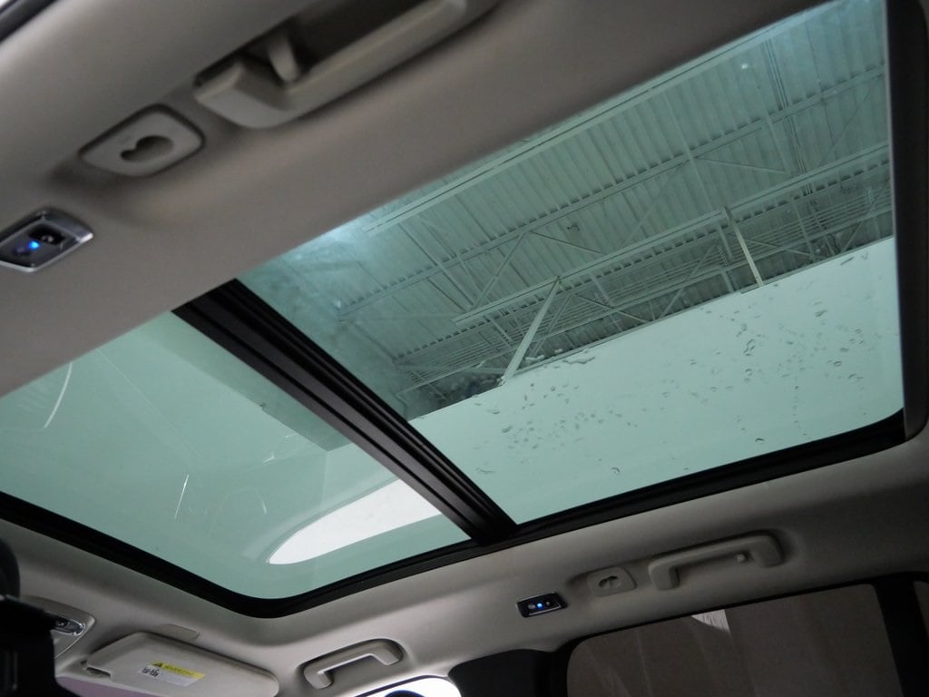 Used 2016 Volvo XC90 T6 Momentum SUV