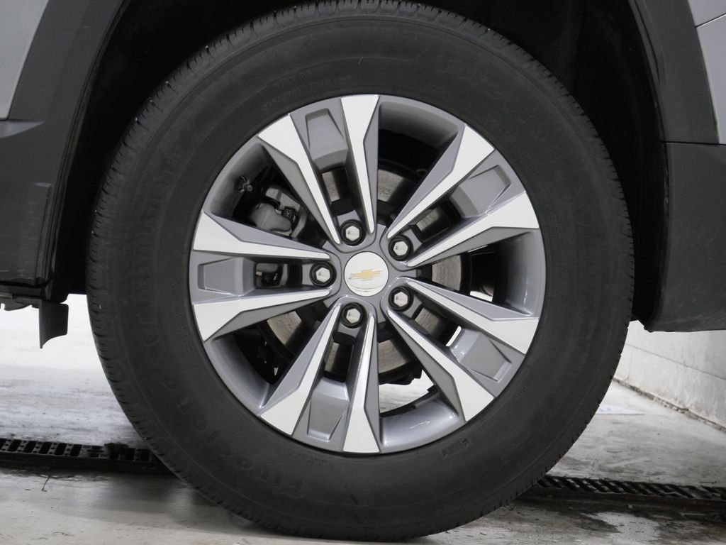 2025 Chevrolet Equinox LT - Photo 8